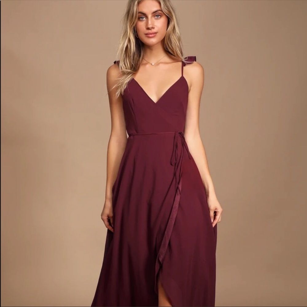 Lulu’s NWT Heroes To Us Dress Burgundy Sz M - Picture 5 of 11